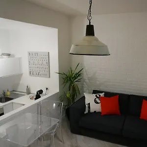 Les Di - Luxury Appartement Parme